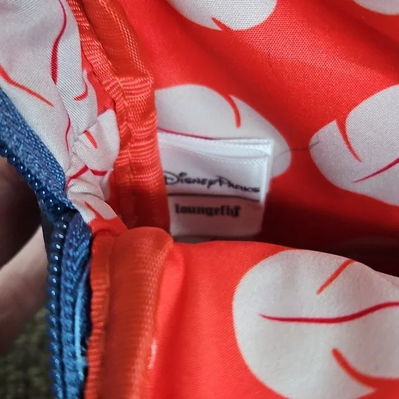 Disney Parks Loungefly Stitch Wristlet Bag Belt Loop - Picture 8 of 8